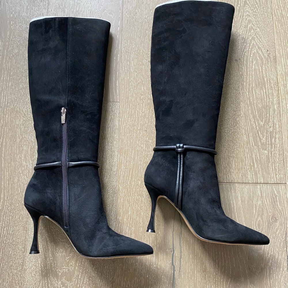 Vince Camuto Carlymas suede boots